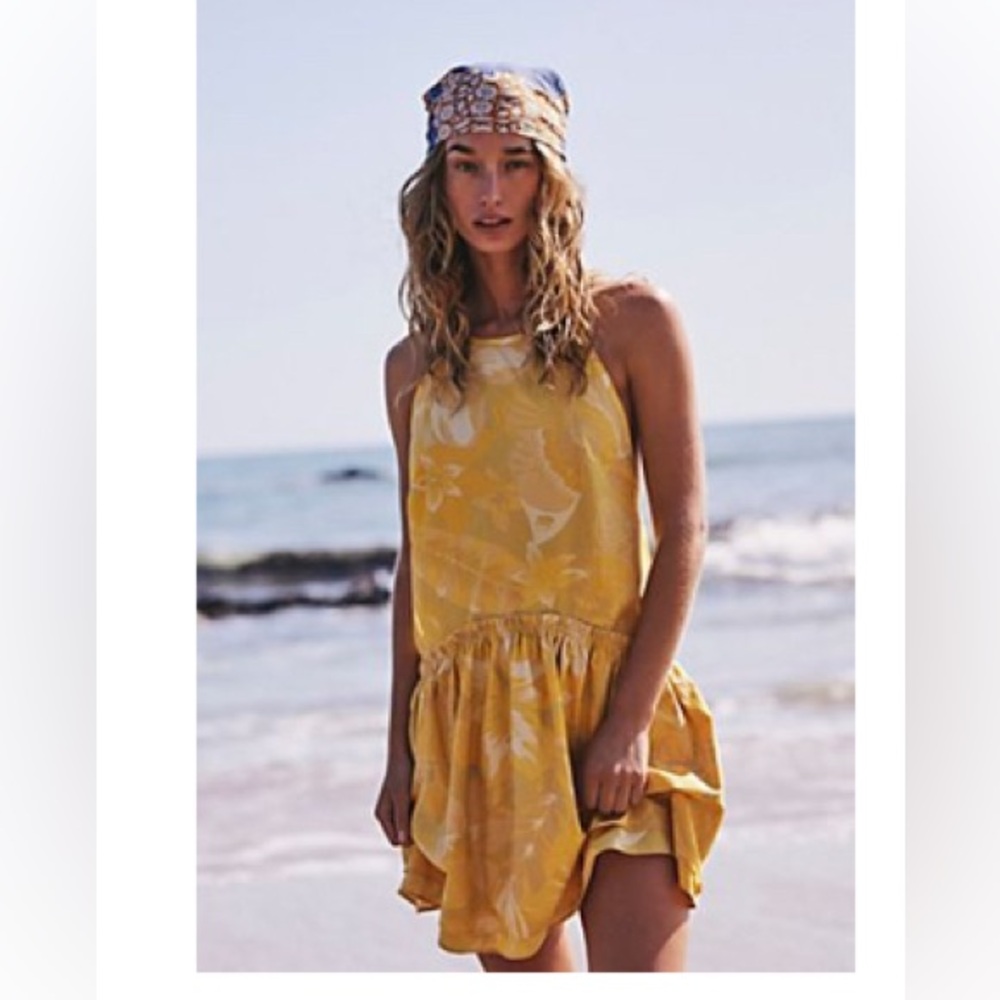 Free people sun dress, open back size XS